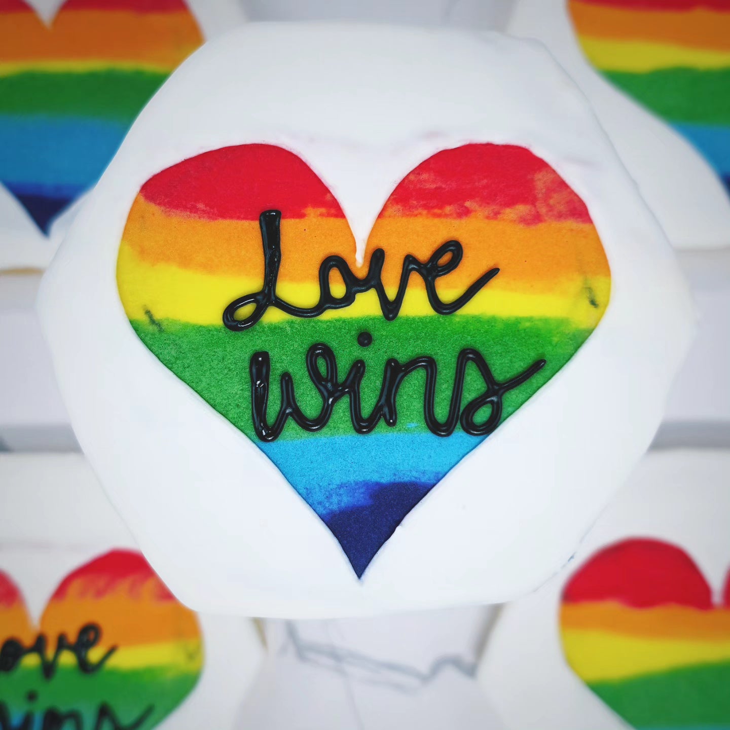 "Love wins" Set